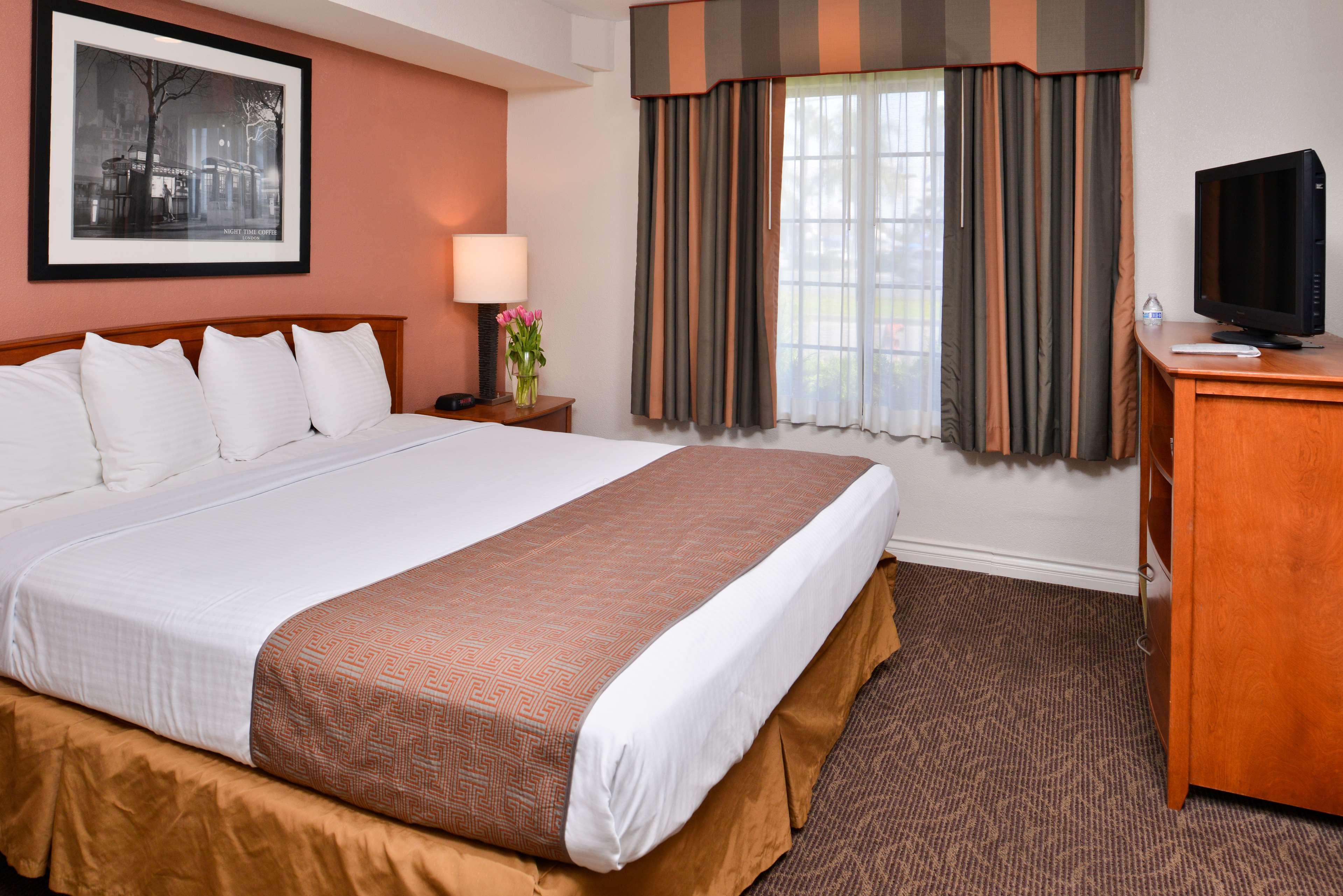 ווסטמינסטר Best Western Palm Garden Inn מראה חיצוני תמונה